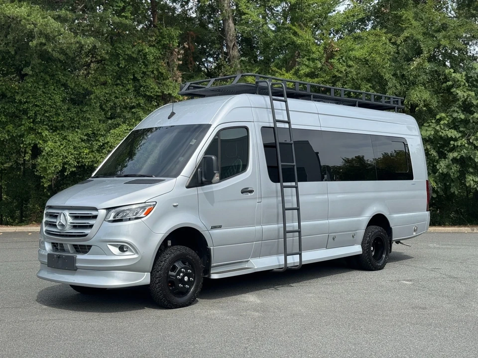 2023 Mercedes-Benz VS30 Sprinter - Image 4 of 12