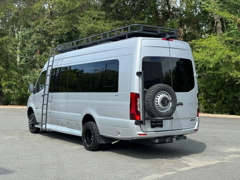 2023 Mercedes-Benz VS30 Sprinter - Image 8 of 12