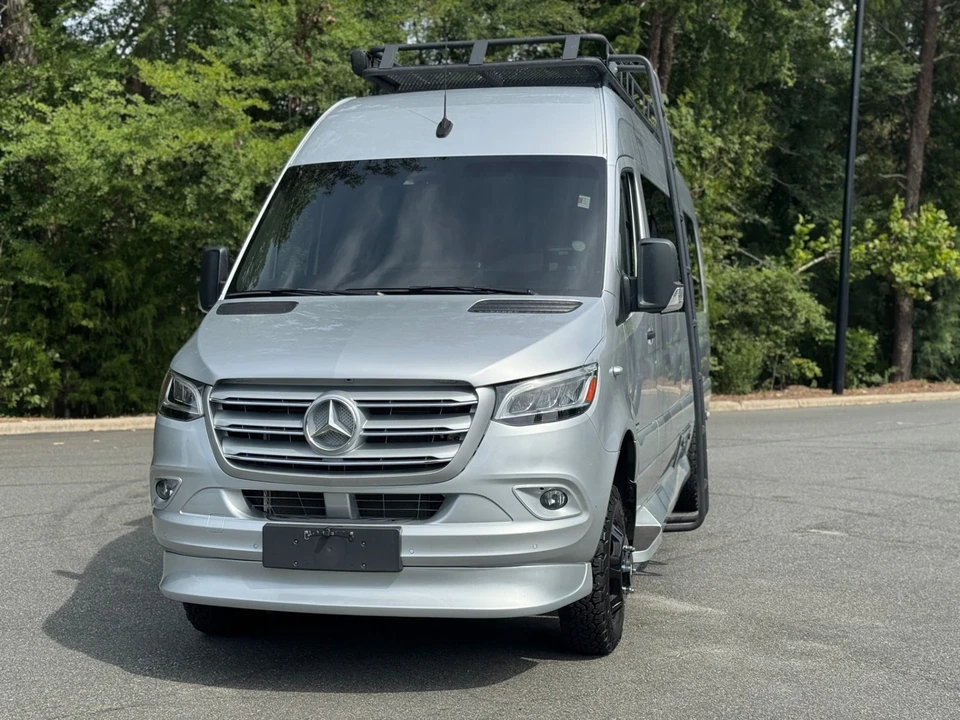 2023 Mercedes-Benz VS30 Sprinter - Image 3 of 12