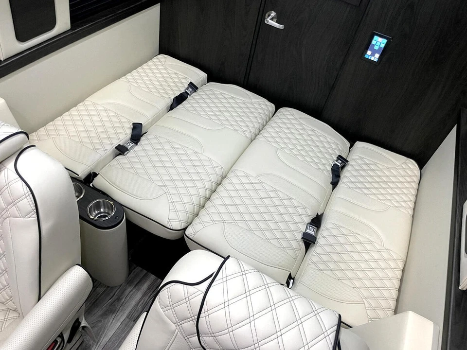 2023 Mercedes-Benz VS30 Sprinter - Image 11 of 12