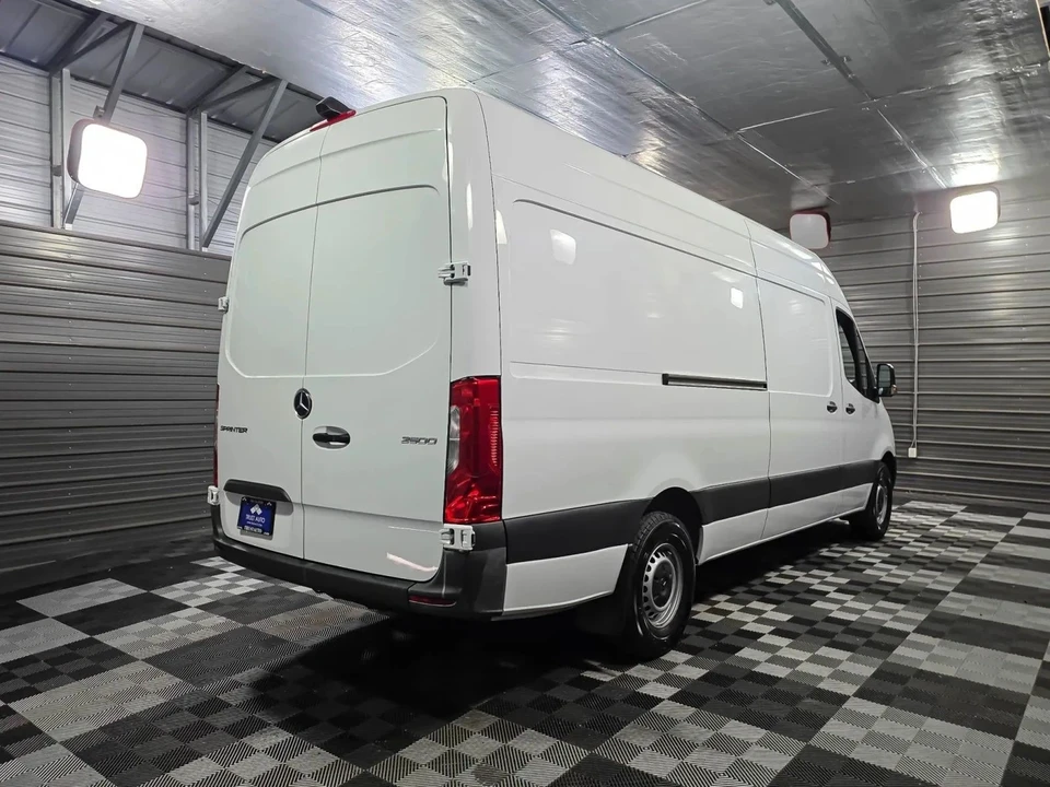 2023 Mercedes-Benz VS30 Sprinter - Image 5 of 12