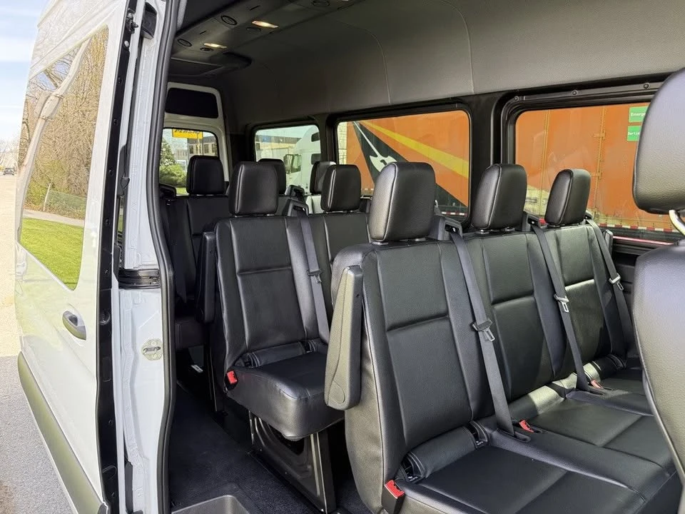 2023 Mercedes-Benz VS30 Sprinter - Image 8 of 20