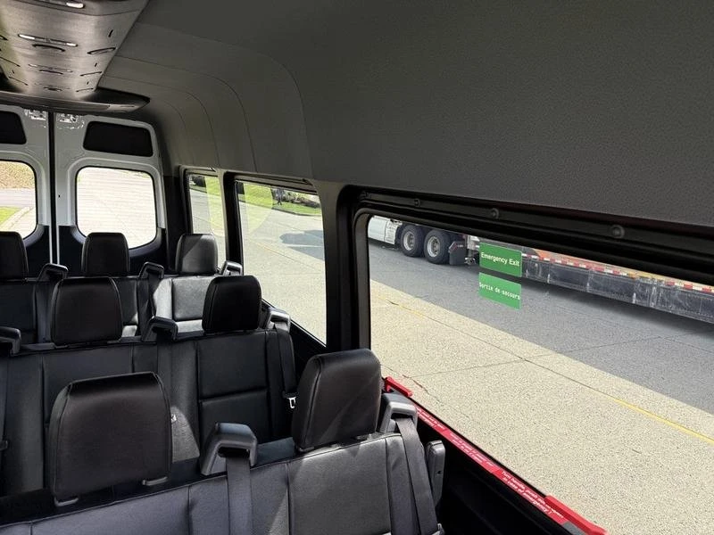 2023 Mercedes-Benz VS30 Sprinter - Image 17 of 20
