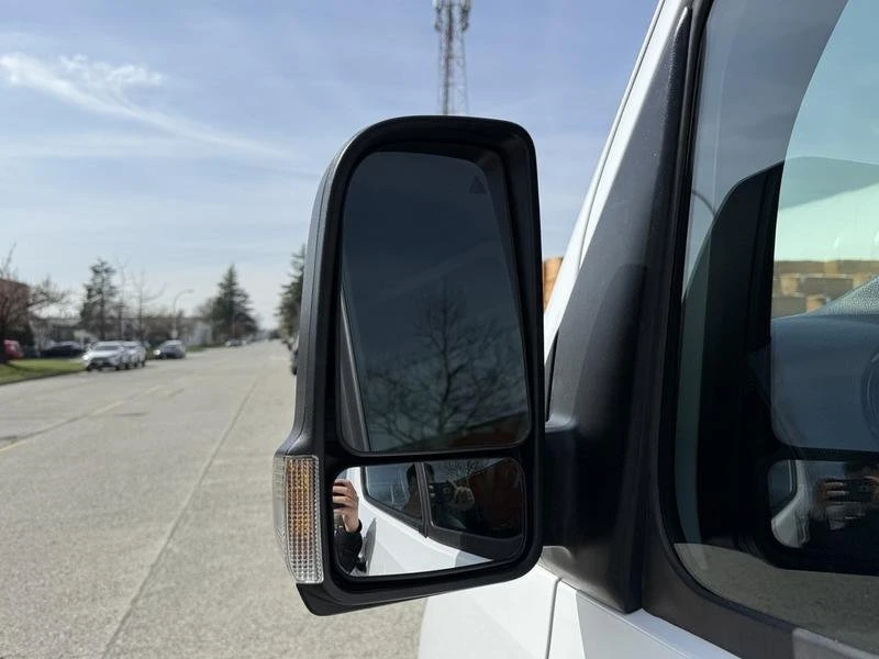 2023 Mercedes-Benz VS30 Sprinter - Image 8 of 20