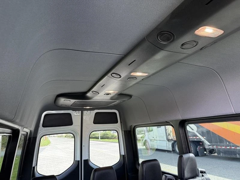 2023 Mercedes-Benz VS30 Sprinter - Image 12 of 20