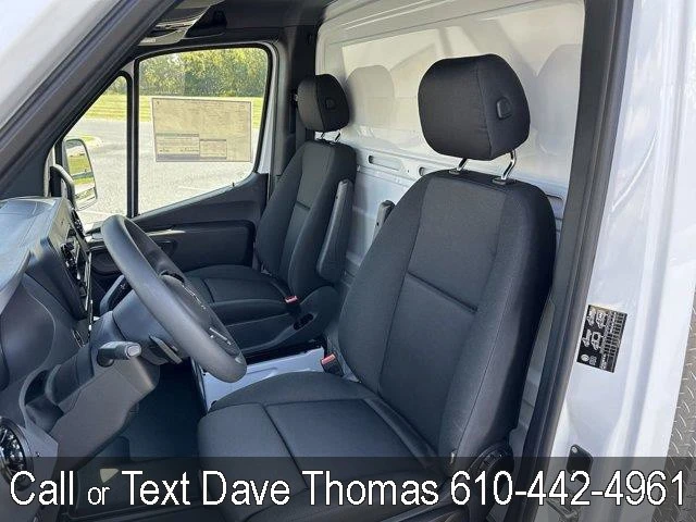 2023 Mercedes-Benz VS30 Sprinter - Image 16 of 21