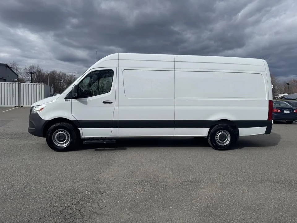 2023 Mercedes-Benz VS30 Sprinter - Image 3 of 20