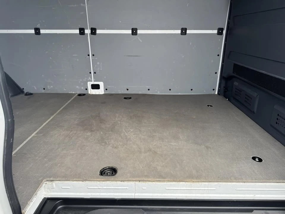 2023 Mercedes-Benz VS30 Sprinter - Image 15 of 20