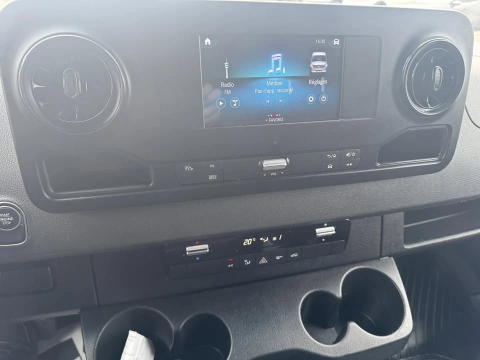 2023 Mercedes-Benz VS30 Sprinter - Image 13 of 20