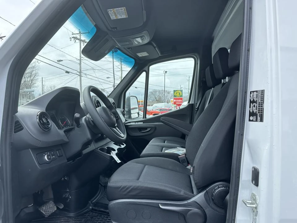 2023 Mercedes-Benz VS30 Sprinter - Image 9 of 14