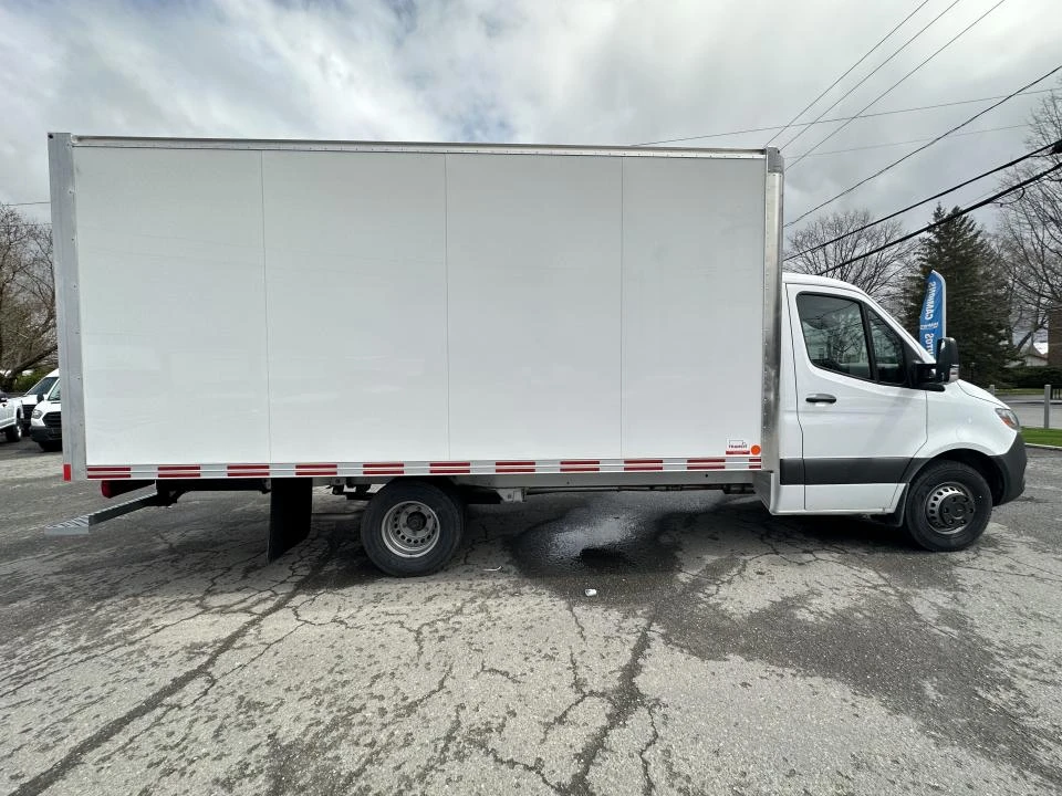 2023 Mercedes-Benz VS30 Sprinter - Image 8 of 14