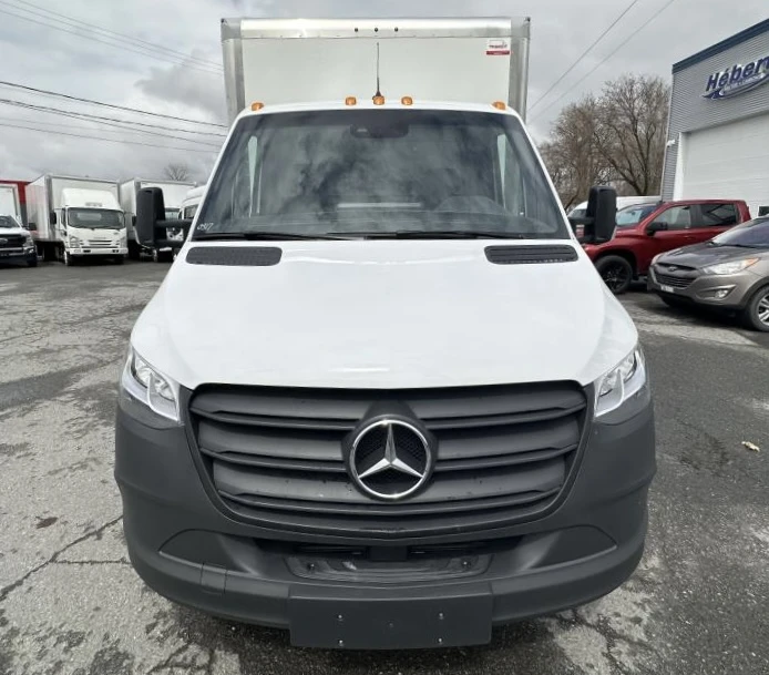 2023 Mercedes-Benz VS30 Sprinter - Image 2 of 14