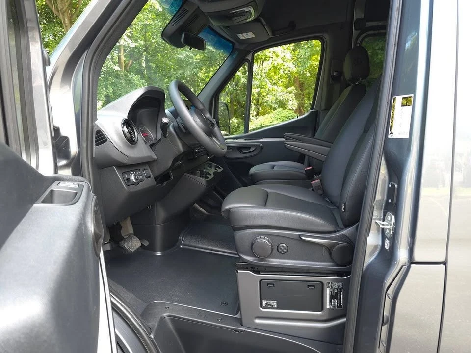 2023 Mercedes-Benz VS30 Sprinter - Image 11 of 20