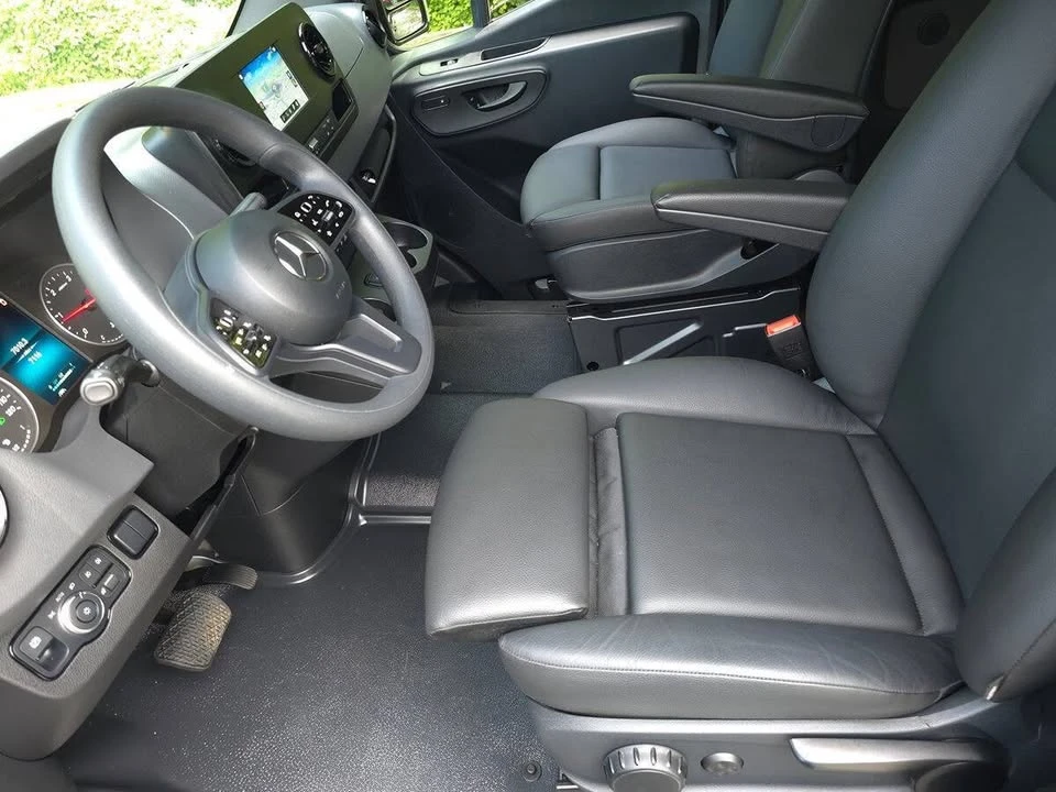 2023 Mercedes-Benz VS30 Sprinter - Image 12 of 20