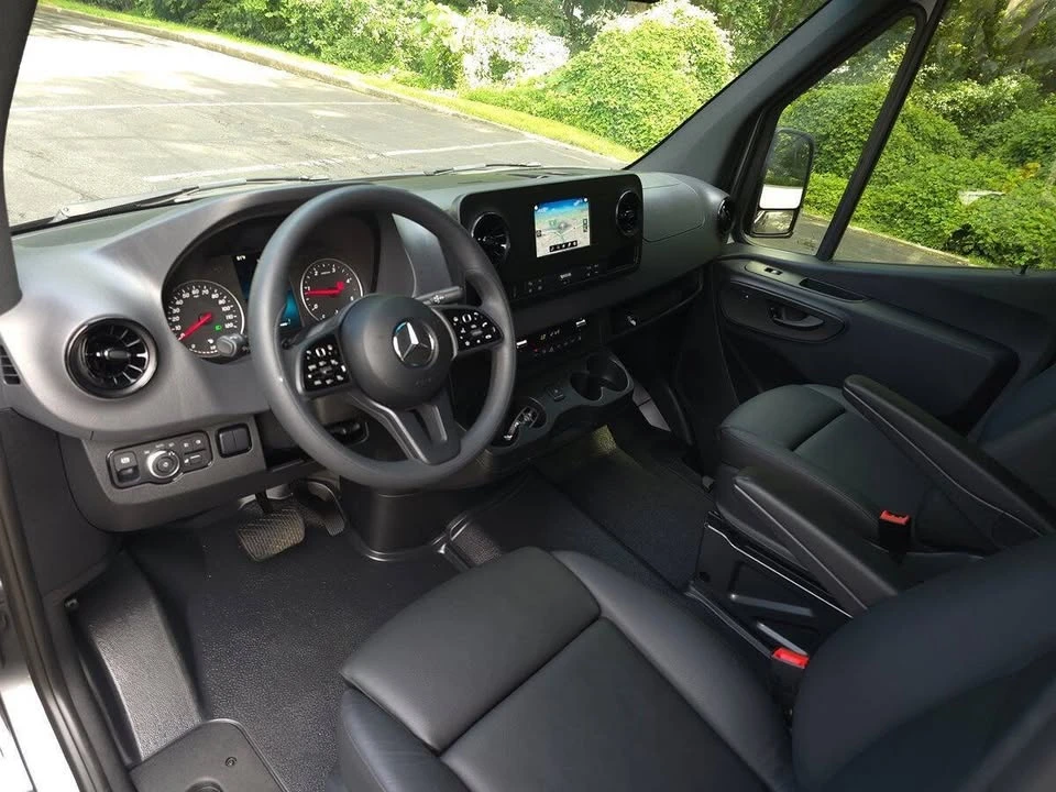 2023 Mercedes-Benz VS30 Sprinter - Image 10 of 20