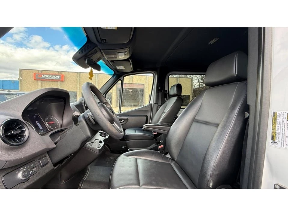 2023 Mercedes-Benz VS30 Sprinter - Image 10 of 20
