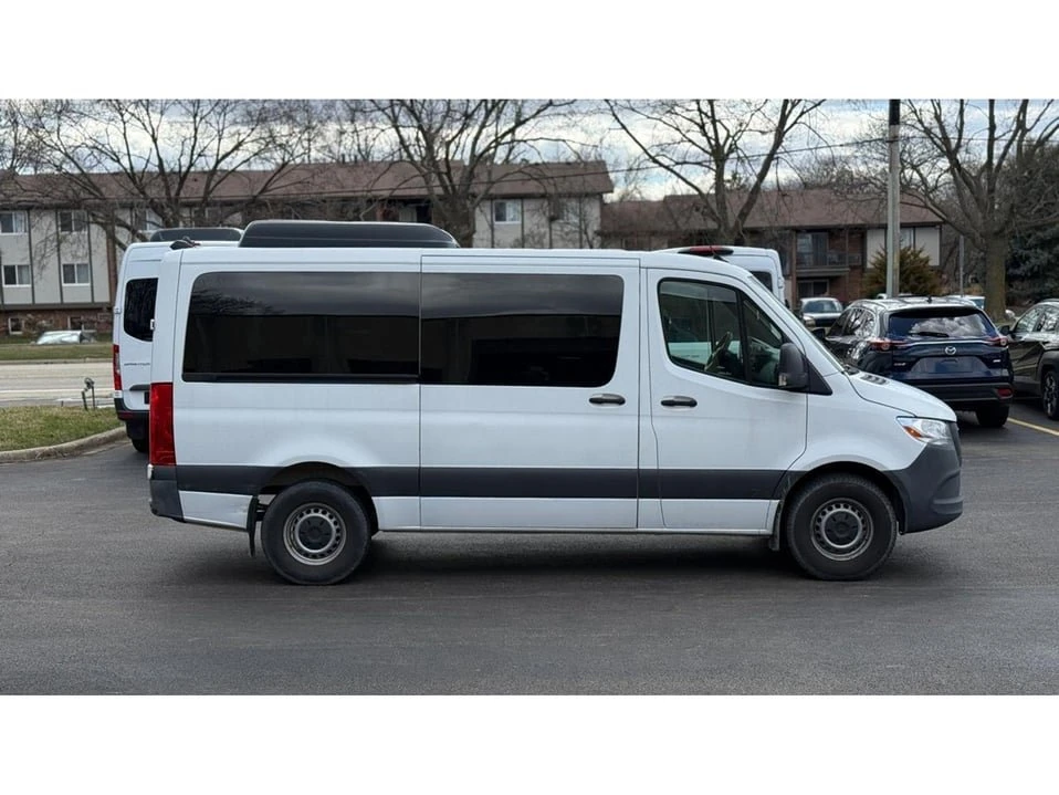 2023 Mercedes-Benz VS30 Sprinter - Image 8 of 20