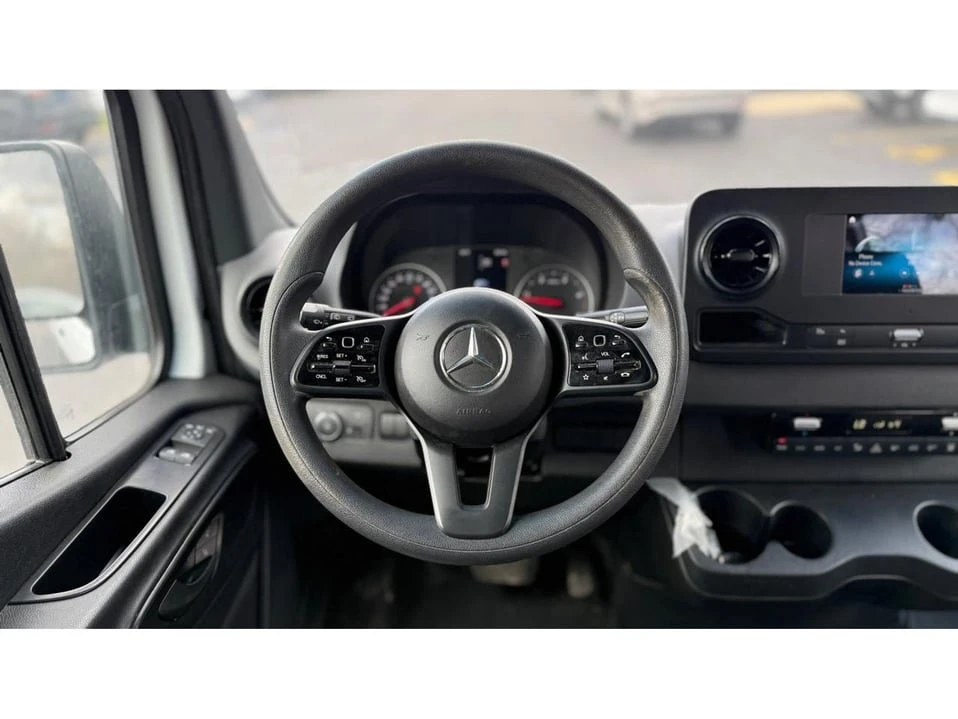 2023 Mercedes-Benz VS30 Sprinter - Image 12 of 20