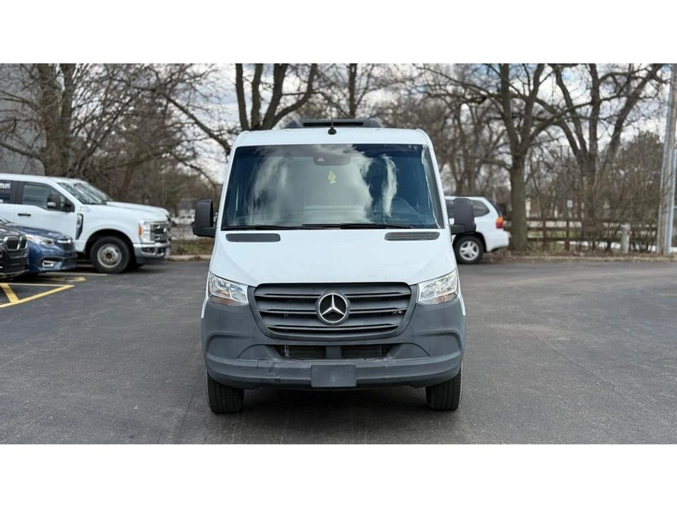 2023 Mercedes-Benz VS30 Sprinter - Image 2 of 20