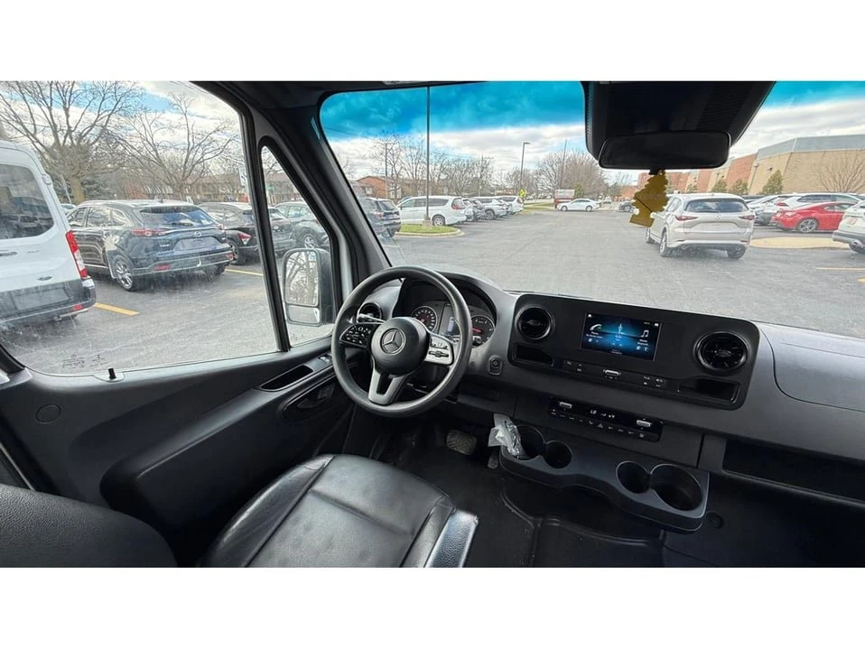 2023 Mercedes-Benz VS30 Sprinter - Image 11 of 20
