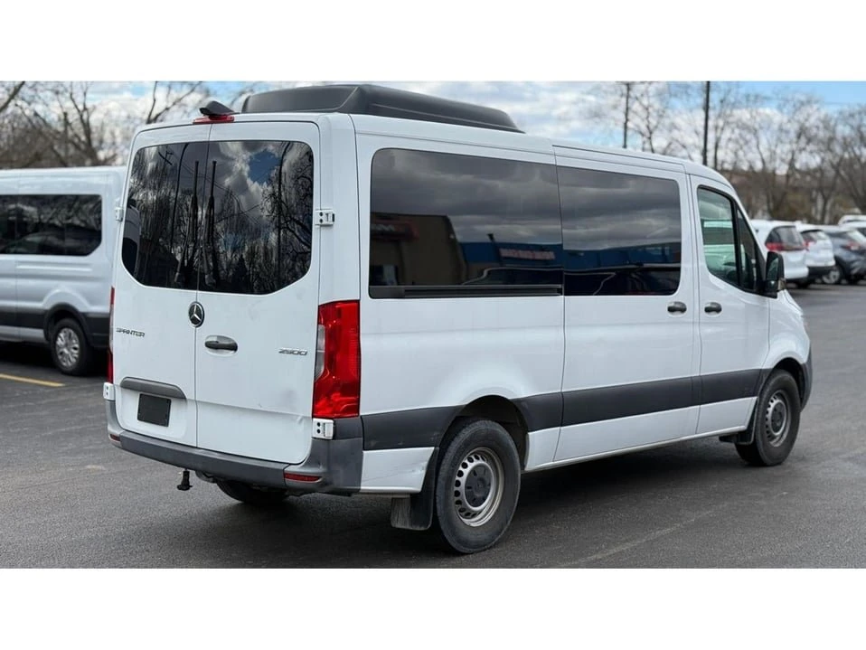 2023 Mercedes-Benz VS30 Sprinter - Image 7 of 20