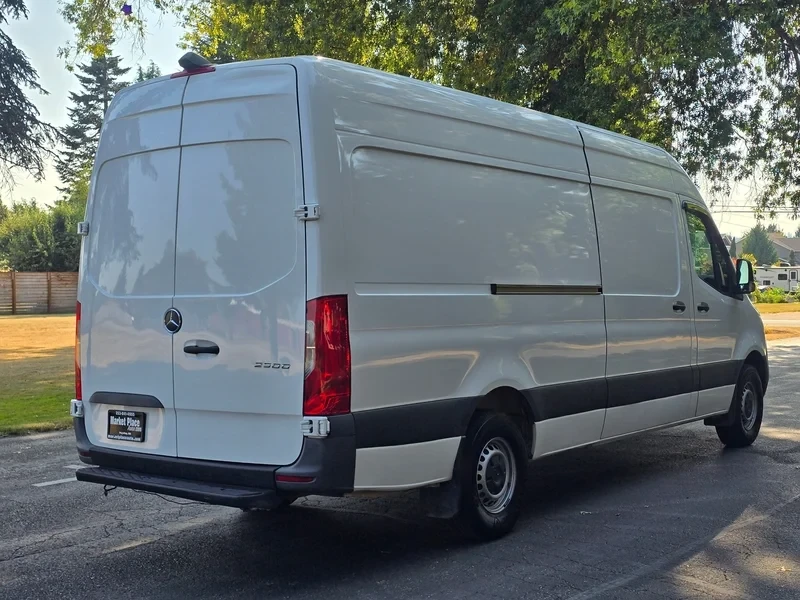 2023 Mercedes-Benz VS30 Sprinter - Image 3 of 20