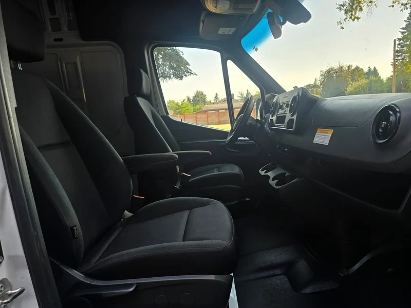 2023 Mercedes-Benz VS30 Sprinter - Image 7 of 20