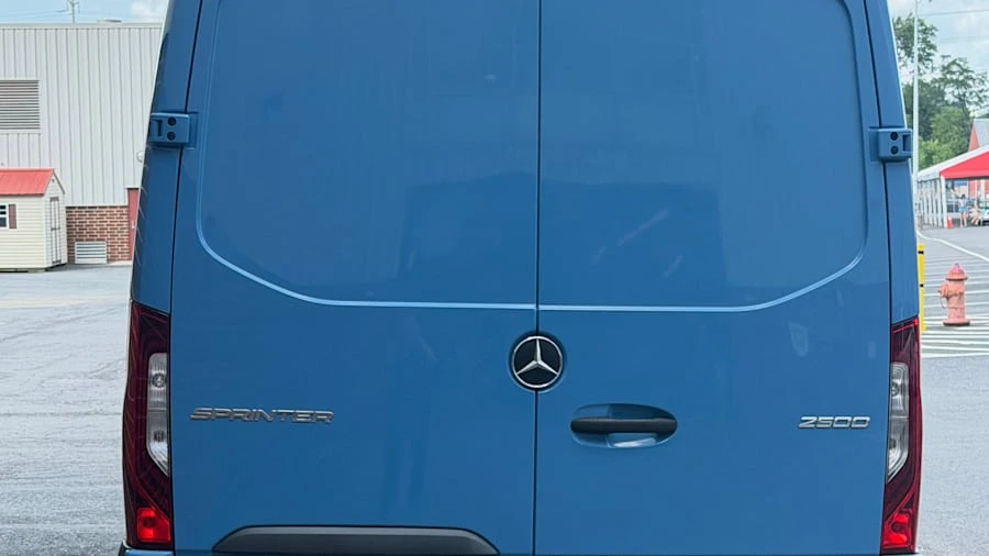 2023 Mercedes-Benz VS30 Sprinter - Image 5 of 9