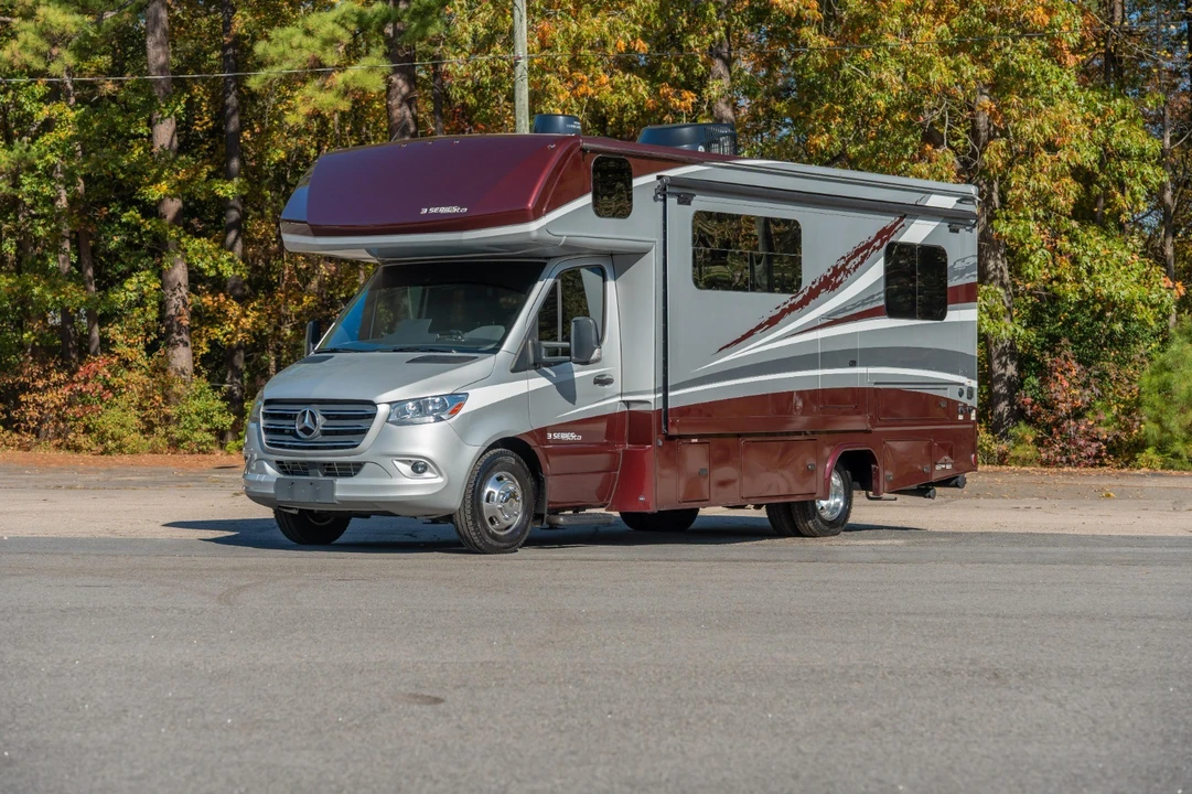 2023 Mercedes-Benz VS30 Sprinter - Image 9 of 21