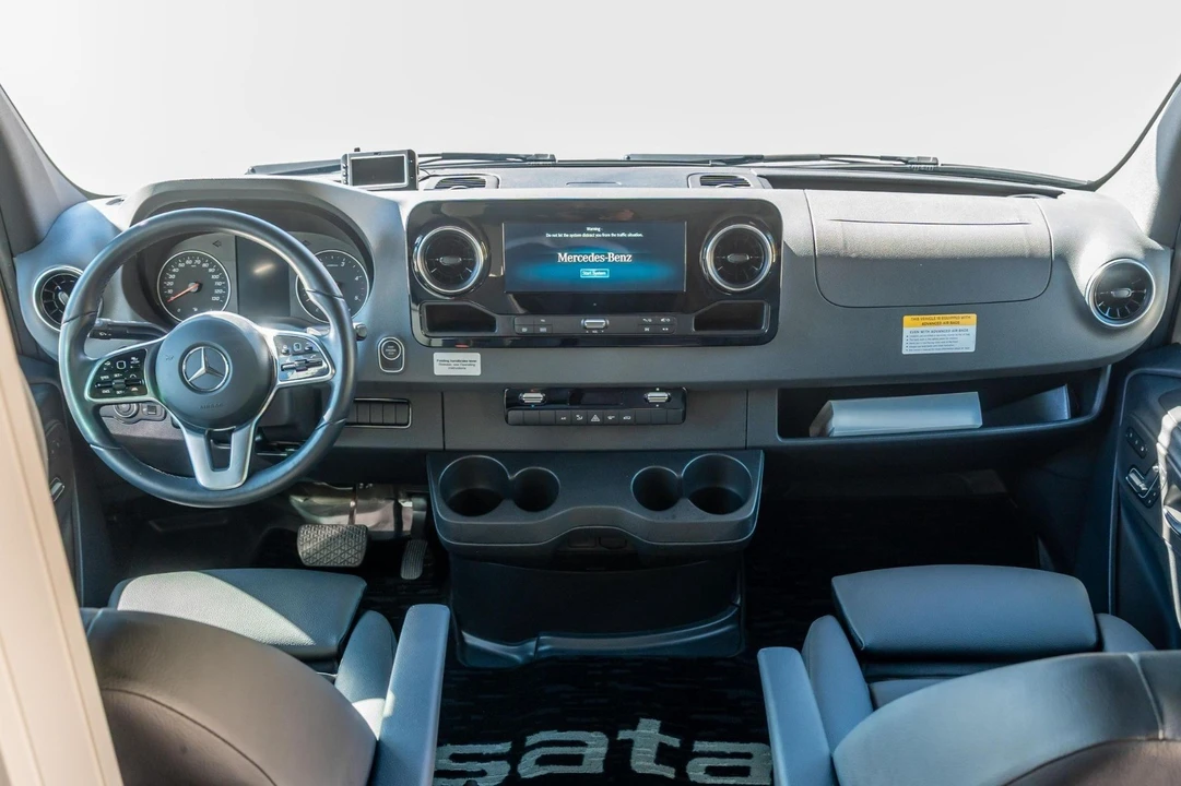 2023 Mercedes-Benz VS30 Sprinter - Image 6 of 21
