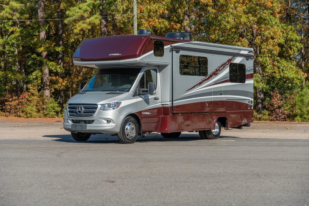 2023 Mercedes-Benz VS30 Sprinter - Image 11 of 21