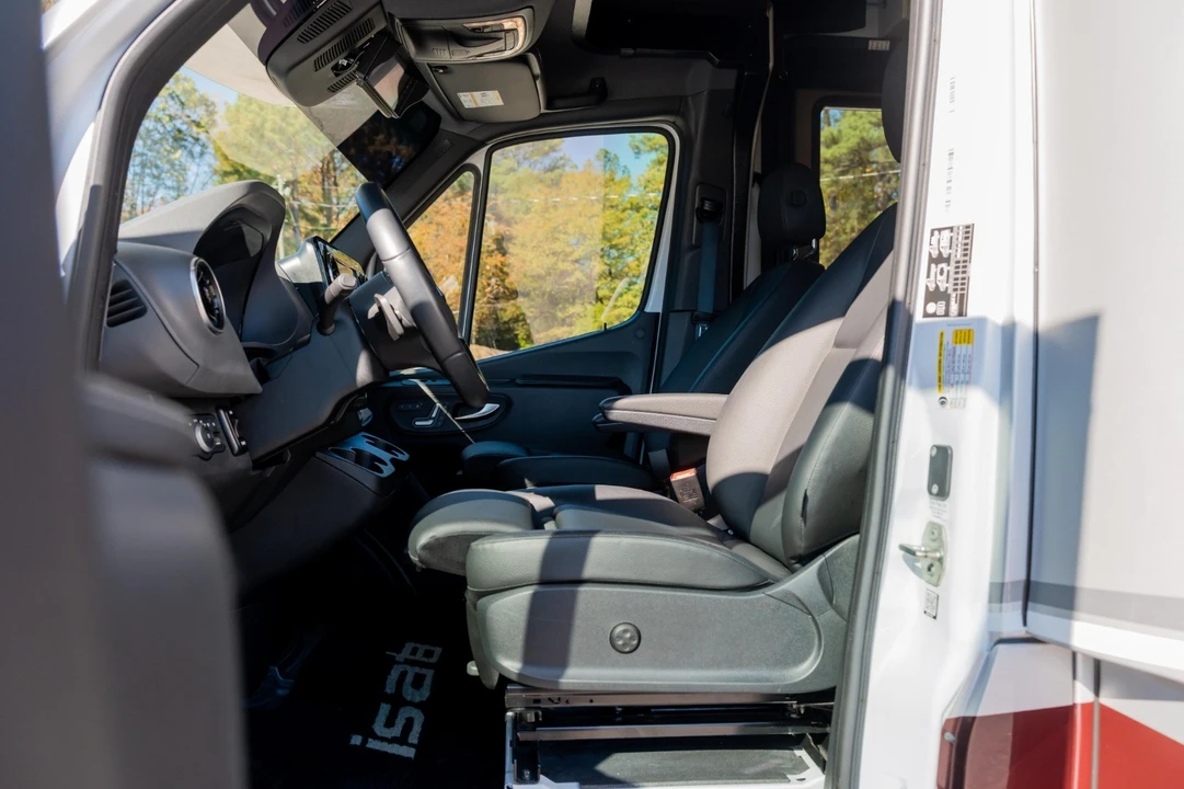2023 Mercedes-Benz VS30 Sprinter - Image 18 of 21
