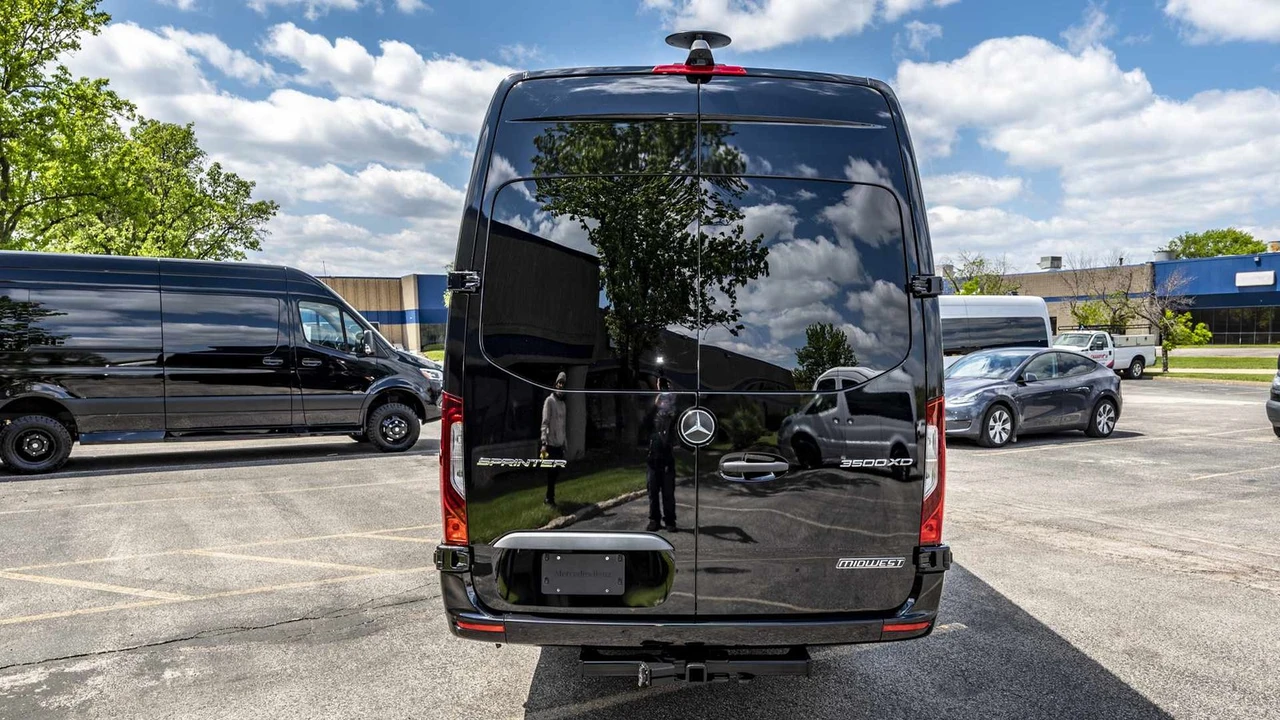 2023 Mercedes-Benz VS30 Sprinter - Image 5 of 19