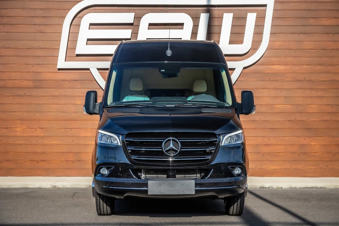 2023 Mercedes-Benz VS30 Sprinter - Image 3 of 12