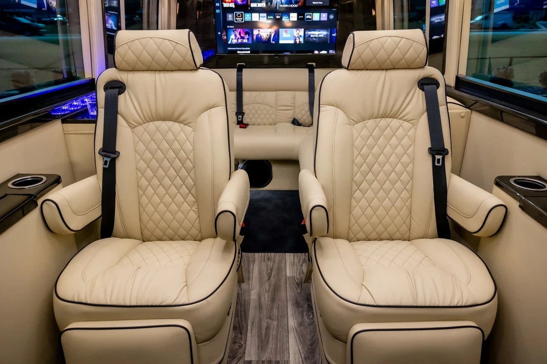 2023 Mercedes-Benz VS30 Sprinter - Image 10 of 21