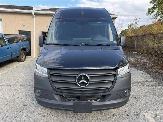 2023 Mercedes-Benz VS30 Sprinter - Image 8 of 21