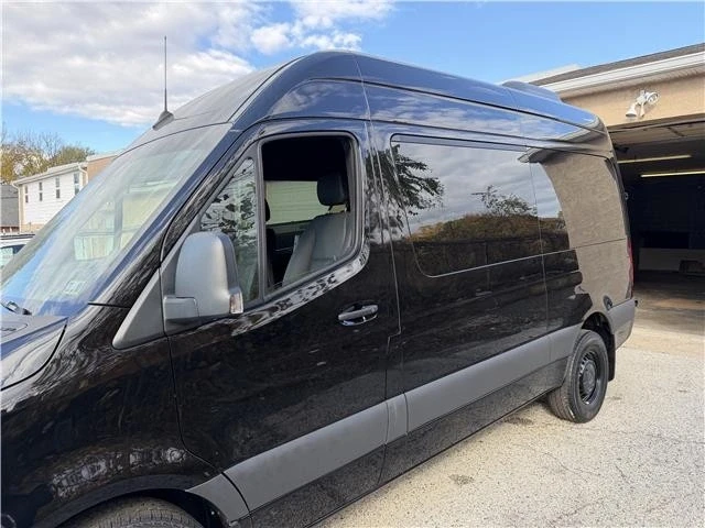 2023 Mercedes-Benz VS30 Sprinter - Image 7 of 21