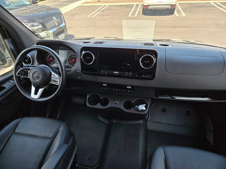 2023 Mercedes-Benz VS30 Sprinter - Image 11 of 14
