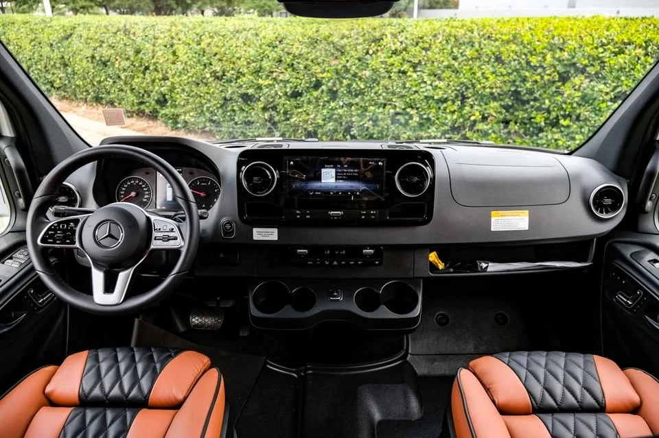 2023 Mercedes-Benz VS30 Sprinter - Image 9 of 20