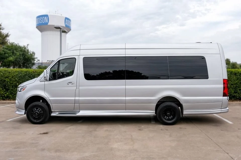 2023 Mercedes-Benz VS30 Sprinter - Image 7 of 20