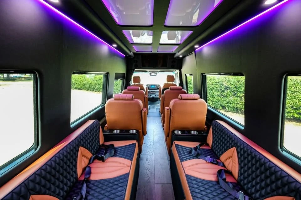 2023 Mercedes-Benz VS30 Sprinter - Image 16 of 20