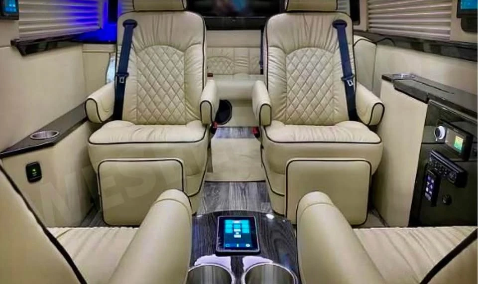 2023 Mercedes-Benz VS30 Sprinter - Image 10 of 20