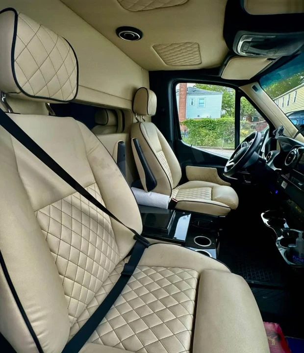 2023 Mercedes-Benz VS30 Sprinter - Image 11 of 20