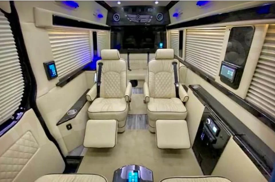 2023 Mercedes-Benz VS30 Sprinter - Image 18 of 20