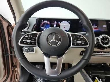2023 Mercedes-Benz EQB - Image 13 of 19
