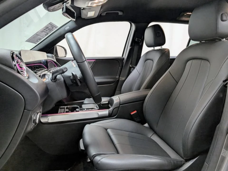2023 Mercedes-Benz EQB - Image 16 of 20