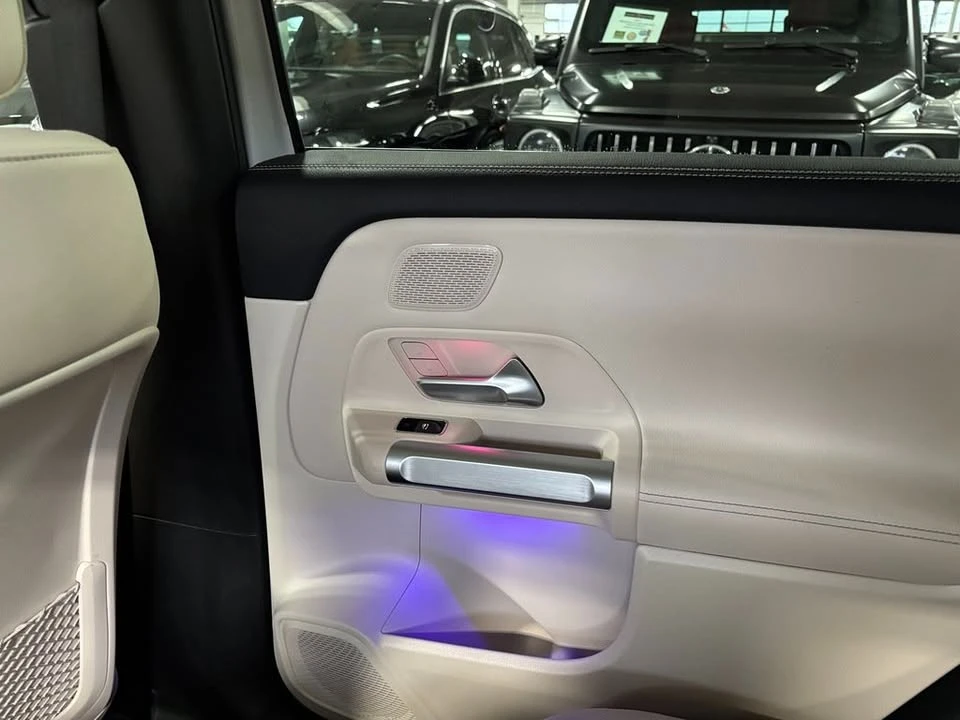 2023 Mercedes-Benz EQB - Image 13 of 20