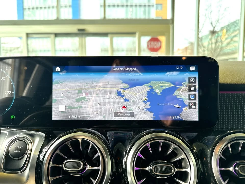 2023 Mercedes-Benz EQB - Image 11 of 16