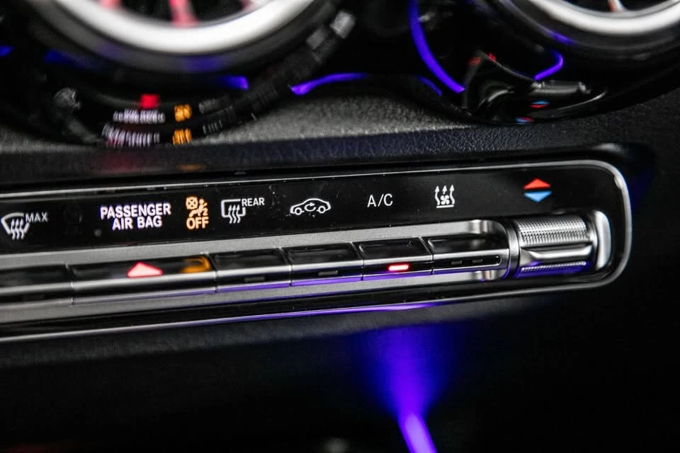 2023 Mercedes-Benz EQB - Image 19 of 20