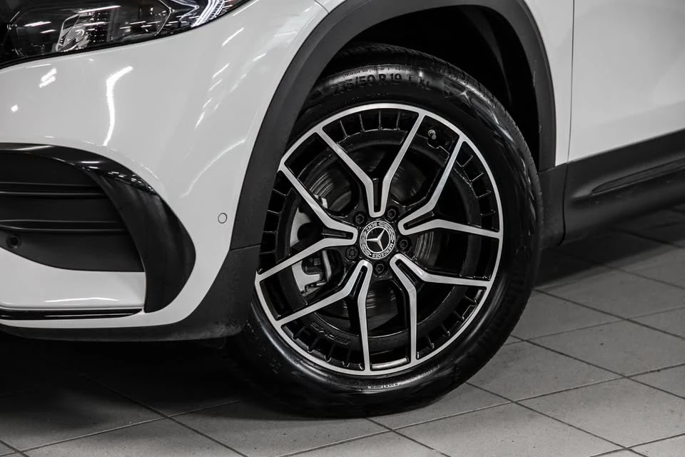 2023 Mercedes-Benz EQB - Image 2 of 20